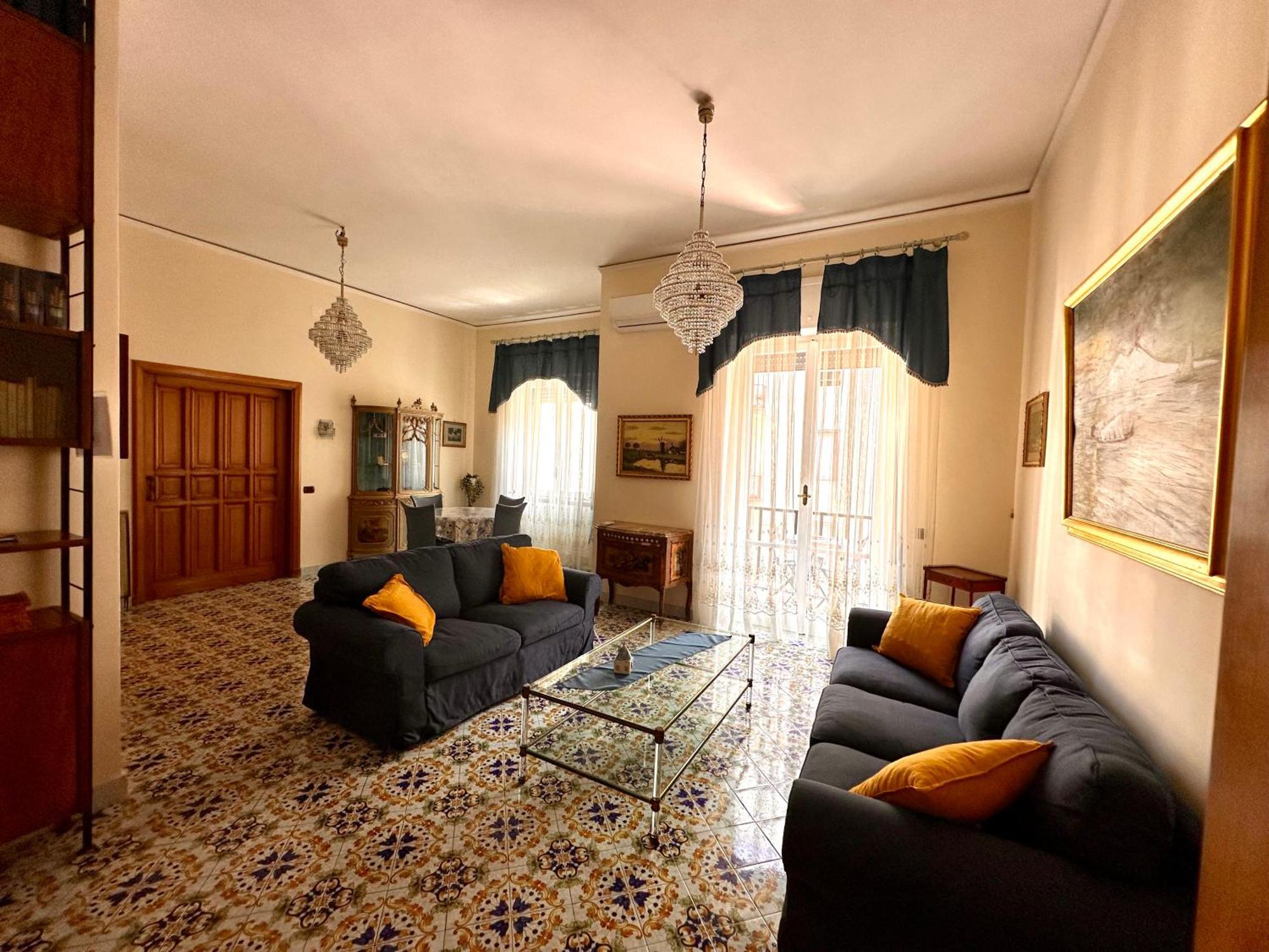 Maman Suite, City Center Near Molo Beverello Napoli Eksteriør bilde