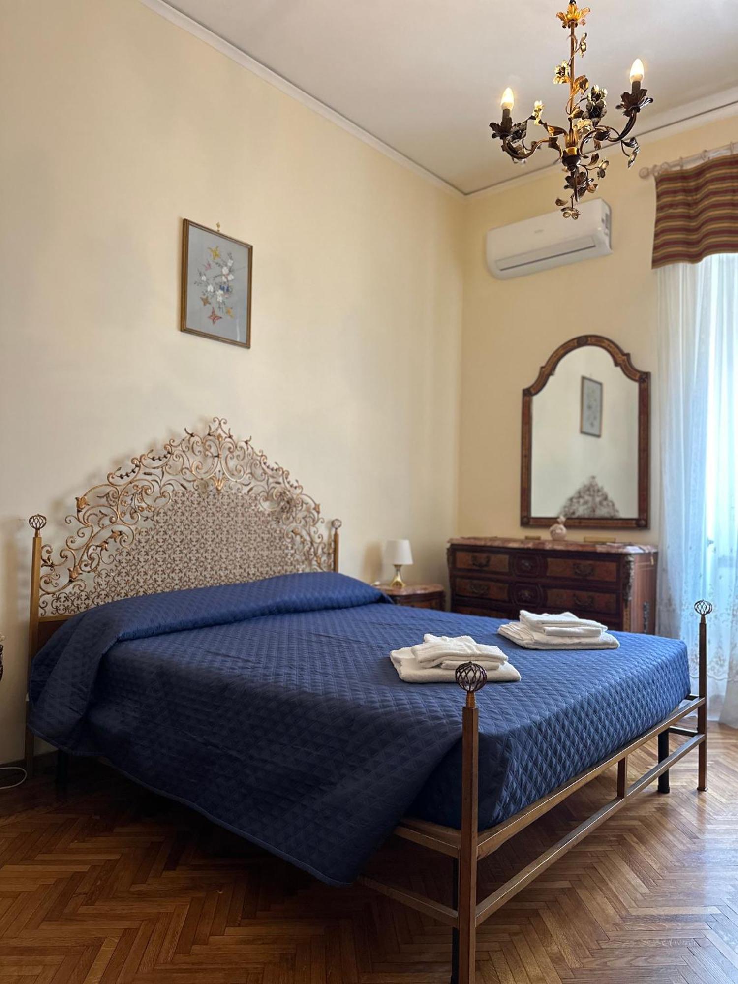 Maman Suite, City Center Near Molo Beverello Napoli Eksteriør bilde
