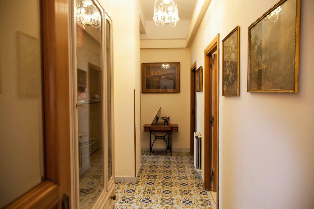 Maman Suite, City Center Near Molo Beverello Napoli Eksteriør bilde